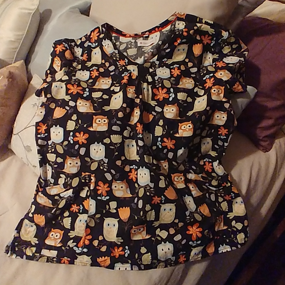Owl Scrub Top